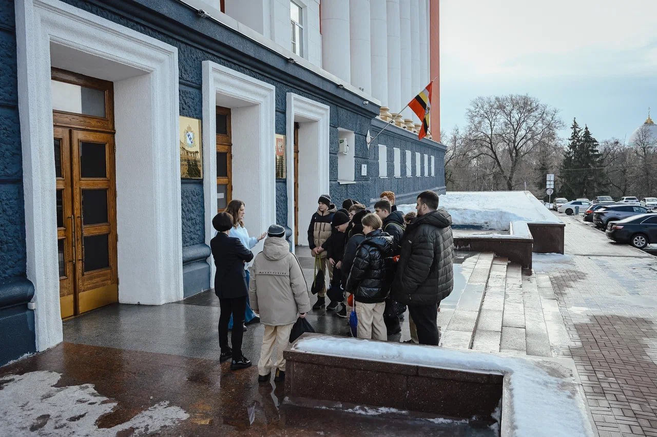 Юные куряне заглянули за кулисы власти Юные куряне заглянули за кулисы власти