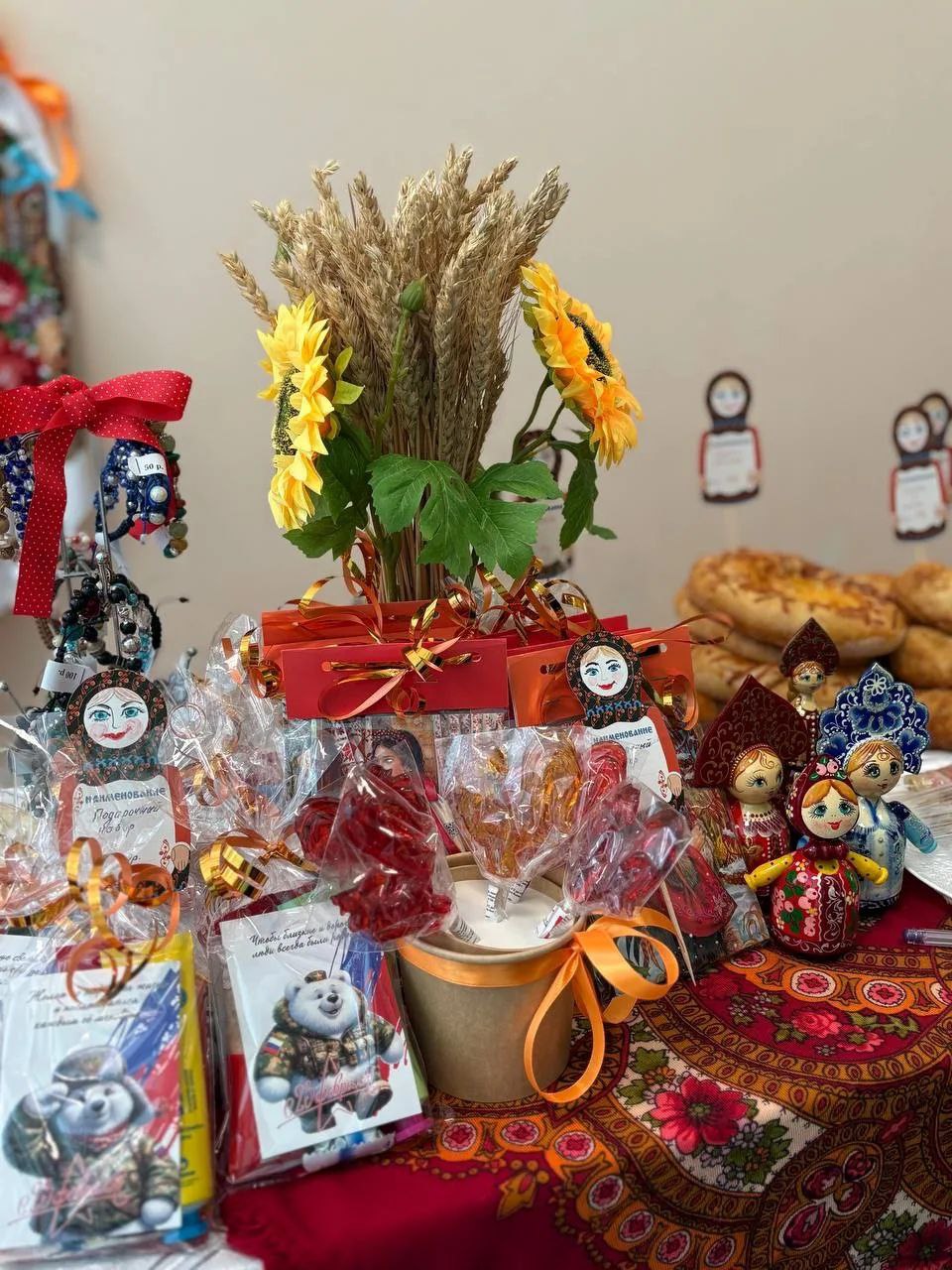 Андрей Амерев: В МКОУ «Горшеченская СОШ им. Н. И. Жиронкина» состоялся Сретенский бал Андрей Амерев: В МКОУ «Горшеченская СОШ им. Н. И. Жиронкина» состоялся Сретенский бал