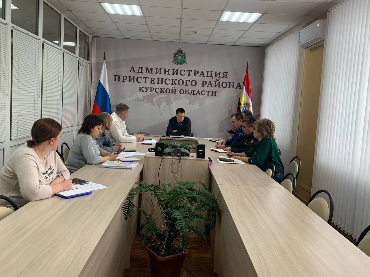 Виктор Петров: По понедельникам проходит заседание рабочей группы по вопросам отбора граждан на военную службу по контракту в Вооруженные Силы Российской Федерации