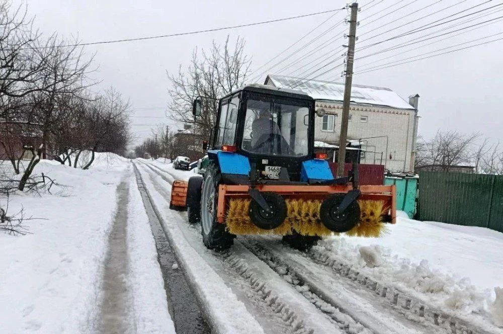 В Центральном округе горожанам помогают с очисткой частного сектора В Центральном округе горожанам помогают с очисткой частного сектора