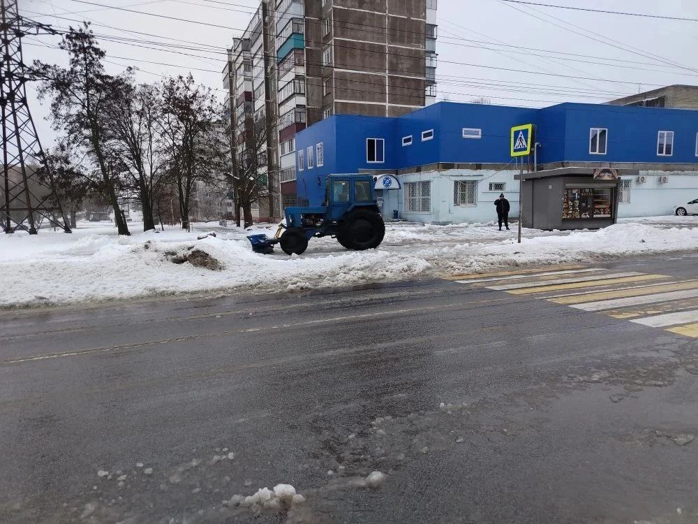 Сотрудники администрации Железнодорожного округа продолжают следить за соблюдением правил благоустройства Сотрудники администрации Железнодорожного округа продолжают следить за соблюдением правил благоустройства