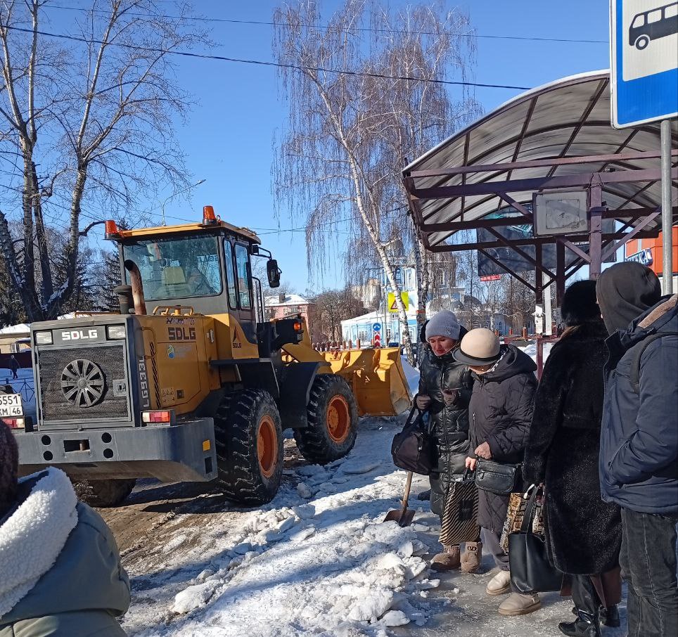 Дорожники продолжают работу в городе Дорожники продолжают работу в городе