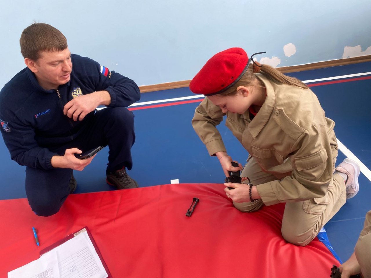 В районе прошли военно-спортивные соревнования «Тропа северян», в которых приняли участие девять команд из восьми школ В районе прошли военно-спортивные соревнования «Тропа северян», в которых приняли участие девять команд из восьми школ