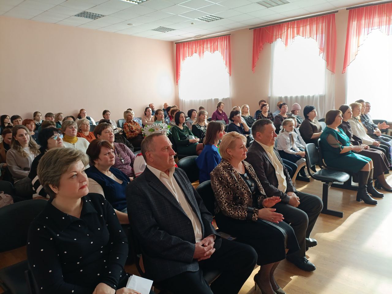 Сегодня на базе Краснополянской школы состоялось торжественное подведение итогов муниципального этапа конкурса профессионального мастерства «Учитель года2026» Сегодня на базе Краснополянской школы состоялось торжественное подведение итогов муниципального этапа конкурса профессионального мастерства «Учитель года2026»