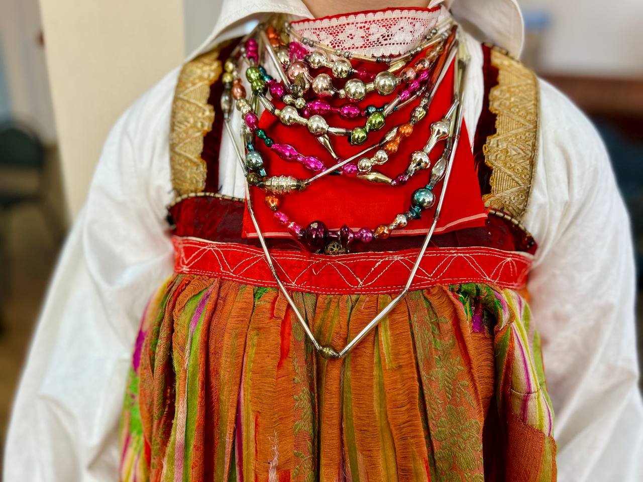 Курские школьницы примерили традиционные наряды предков Курские школьницы примерили традиционные наряды предков