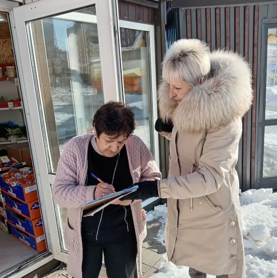 Сотрудники отдела потребительского рынка администрации Центрального округа Курска проверили санитарное состояние территории