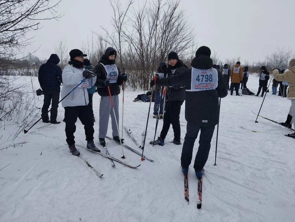 12 февраля в п. Пристень прошел настоящий праздник лыжного спорта! 70 юных лыжников из ДЮСШ сразились за первенство в рамках подготовки к Спартакиаде