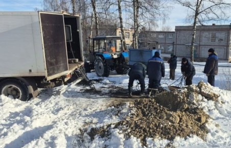 Дежурная бригада МУП «Гортеплосеть» ликвидировала аварию