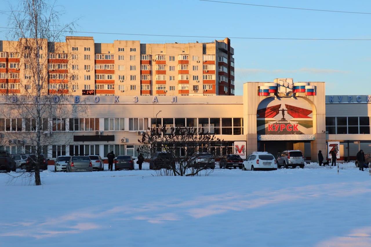 Доброе утро! Оттепель сменилась крепким морозом, а ему на смену завтра придет снежная погода Доброе утро! Оттепель сменилась крепким морозом, а ему на смену завтра придет снежная погода