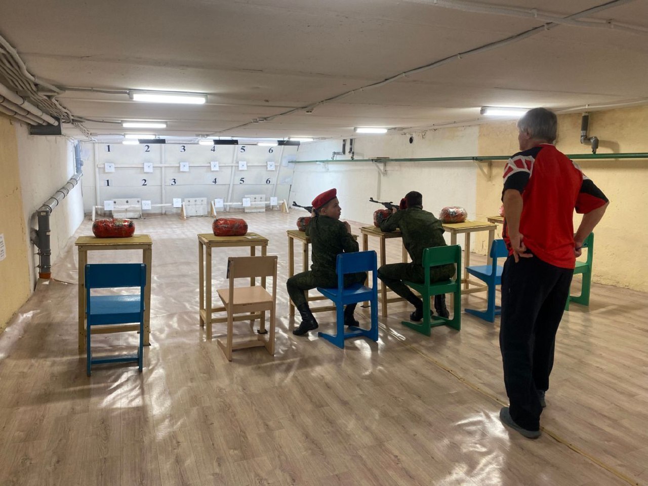 В районе прошли военно-спортивные соревнования «Тропа северян», в которых приняли участие девять команд из восьми школ В районе прошли военно-спортивные соревнования «Тропа северян», в которых приняли участие девять команд из восьми школ