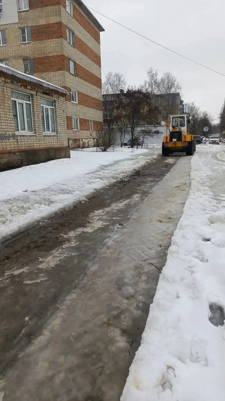 В Курске 10 управляющих компаний Сеймского округа отмечены в качественной уборке снега В Курске 10 управляющих компаний Сеймского округа отмечены в качественной уборке снега