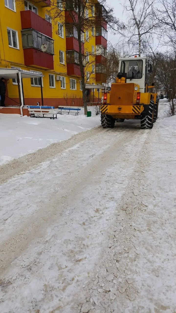 В Курске 10 управляющих компаний Сеймского округа отмечены в качественной уборке снега