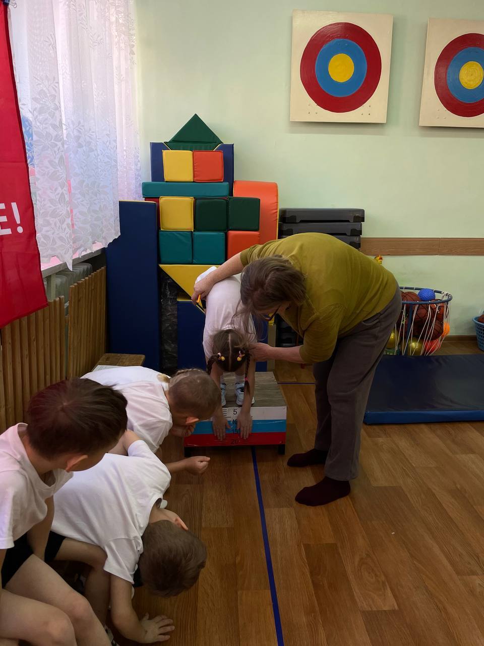 17 февраля в МАДОУ «Детский сад №10» города Курчатова прошёл фестиваль Всероссийского физкультурно-спортивного комплекса «Готов к труду и обороне» (ГТО) 17 февраля в МАДОУ «Детский сад №10» города Курчатова прошёл фестиваль Всероссийского физкультурно-спортивного комплекса «Готов к труду и обороне» (ГТО)