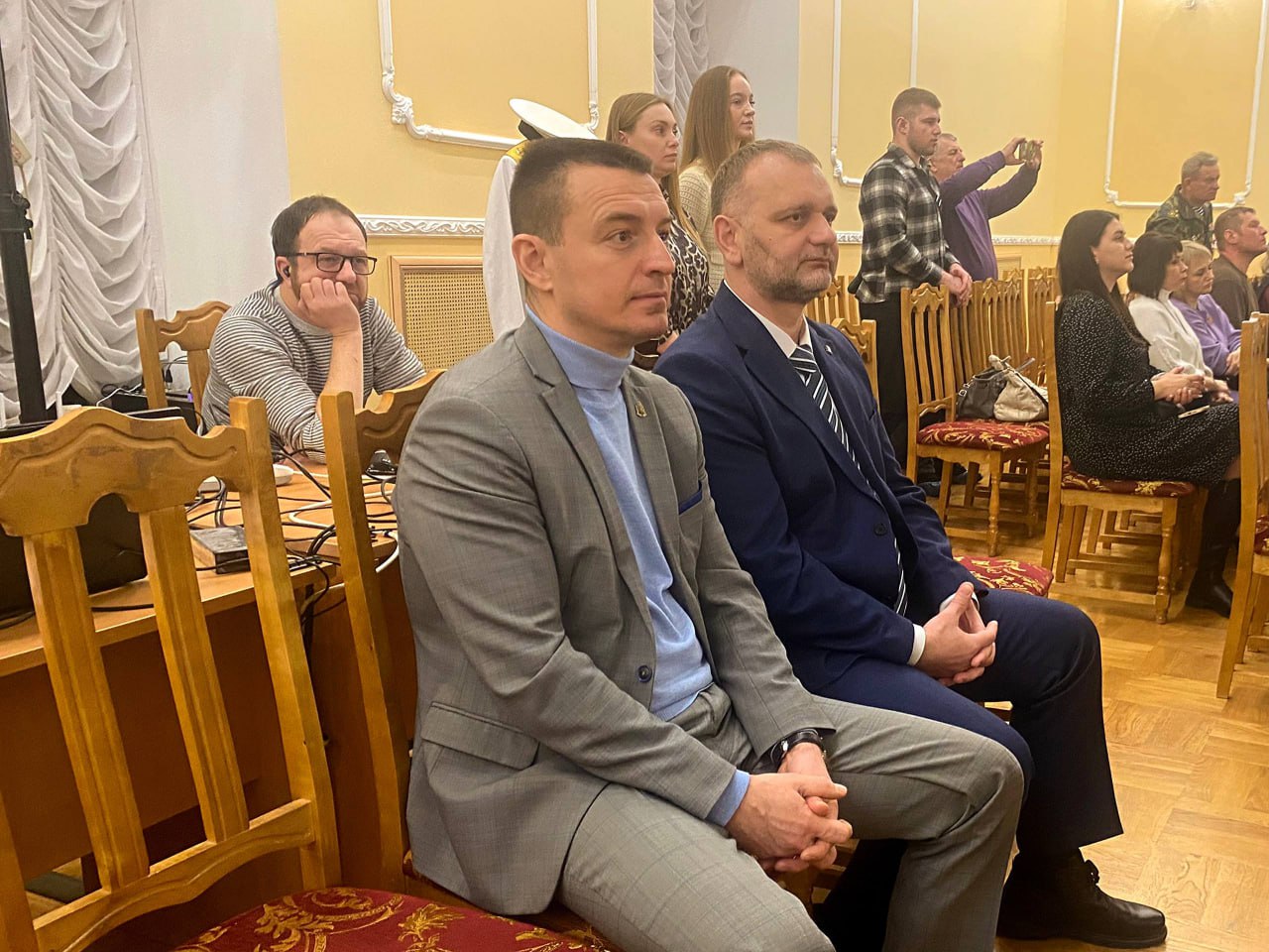 На курском кадетском балу станцевали 12 школьных коллективов На курском кадетском балу станцевали 12 школьных коллективов