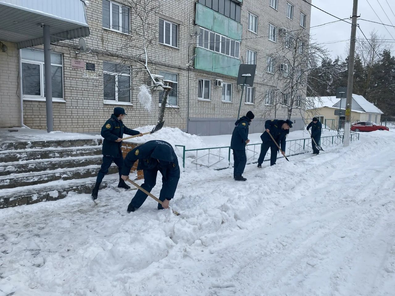 Сегодня Курская область объединила свои силы в борьбе с сильным снегопадом Сегодня Курская область объединила свои силы в борьбе с сильным снегопадом