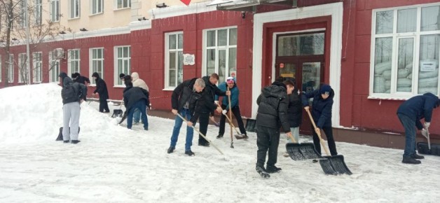 Сегодня Курская область объединила свои силы в борьбе с сильным снегопадом