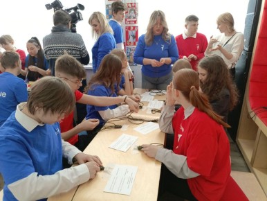 Курские тимуровцы встретились с председателем комитета Госдумы по молодёжной политике