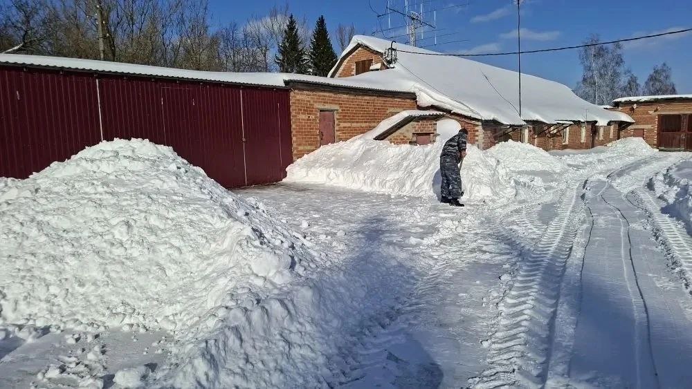 Юрий Астахов: Сегодня, 21 февраля, в Щигровском районе проходит масштабный субботник: в каждом сельском совете жители активно включаются в борьбу со снегом Юрий Астахов: Сегодня, 21 февраля, в Щигровском районе проходит масштабный субботник: в каждом сельском совете жители активно включаются в борьбу со снегом