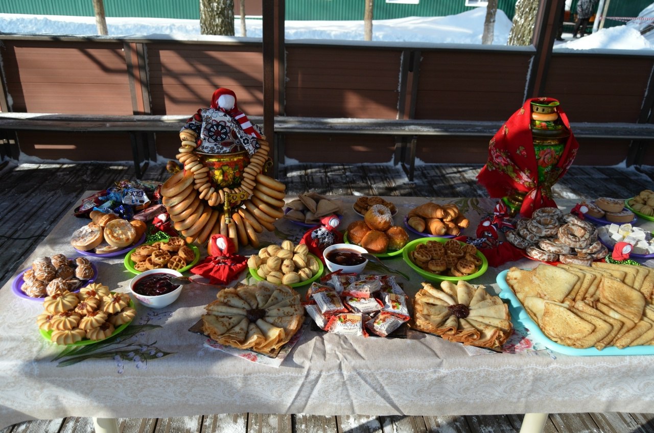 В Щигровском доме социального обслуживания весело и с размахом отметили проводы Масленицы В Щигровском доме социального обслуживания весело и с размахом отметили проводы Масленицы