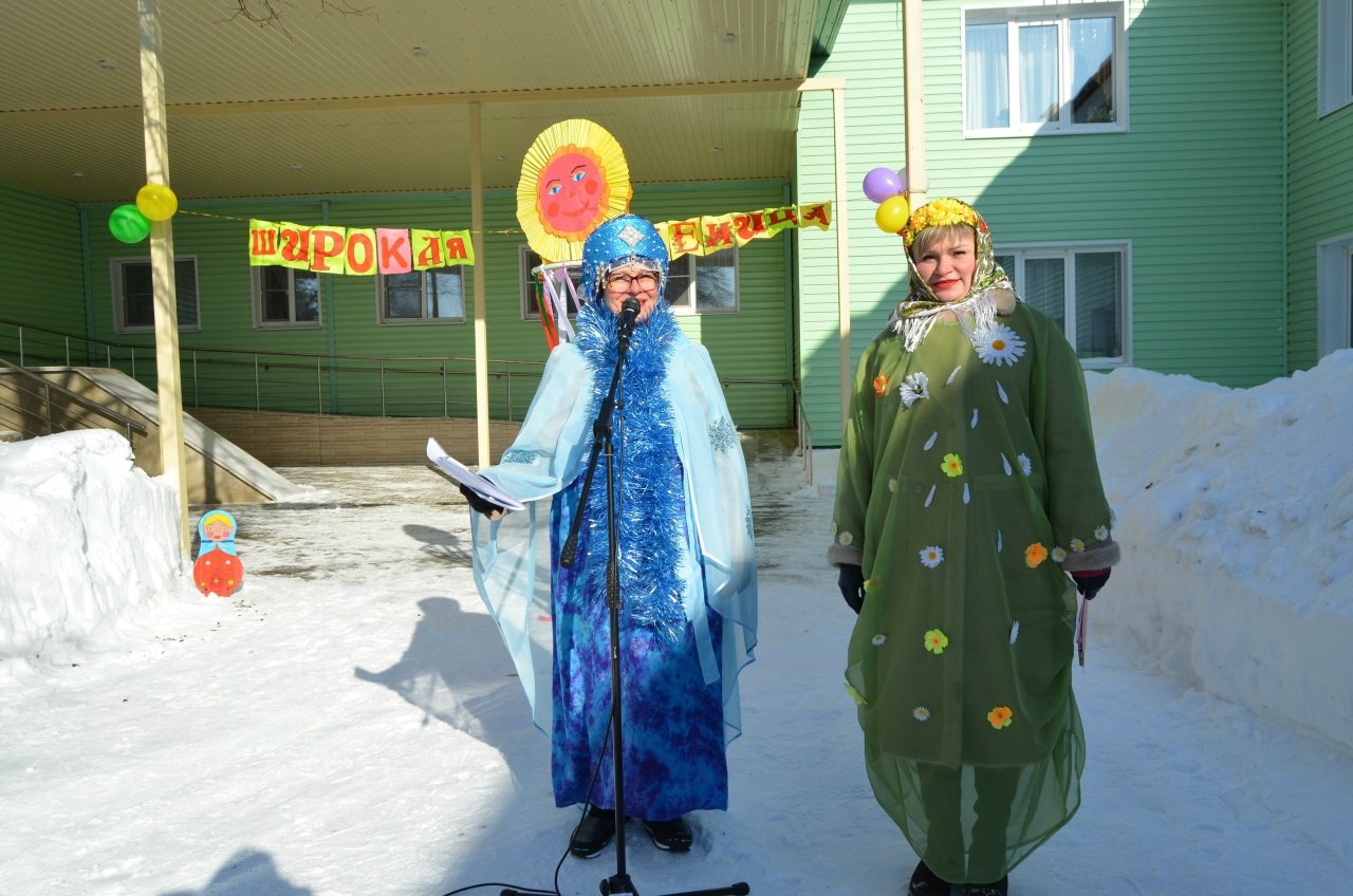 В Щигровском доме социального обслуживания весело и с размахом отметили проводы Масленицы