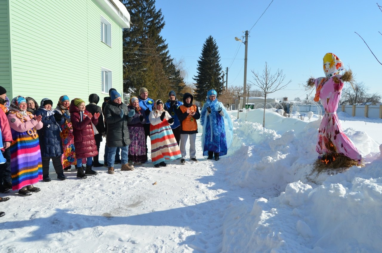 В Щигровском доме социального обслуживания весело и с размахом отметили проводы Масленицы В Щигровском доме социального обслуживания весело и с размахом отметили проводы Масленицы