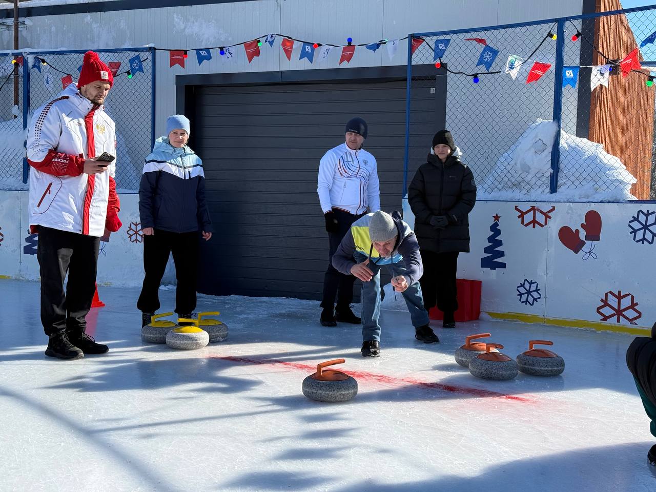 Неслышащие куряне освоили кёрлинг Неслышащие куряне освоили кёрлинг