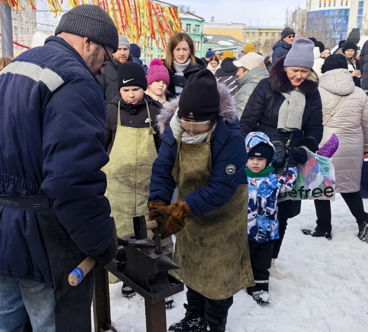Сегодня на Полугоре отметили Масленицу Сегодня на Полугоре отметили Масленицу