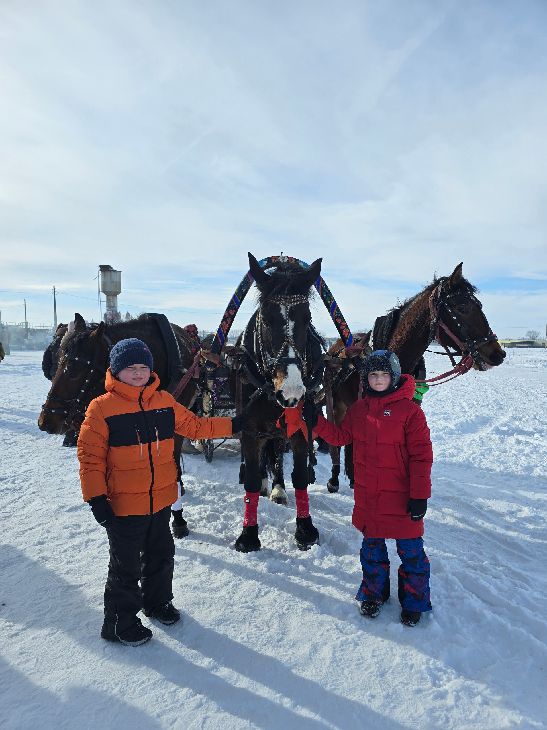 Геннадий Енютин: В соответствии с народными традициями, красиво и с размахом отметили Масленицу в крестьянско-фермерском хозяйстве Процкого Николая Степановича