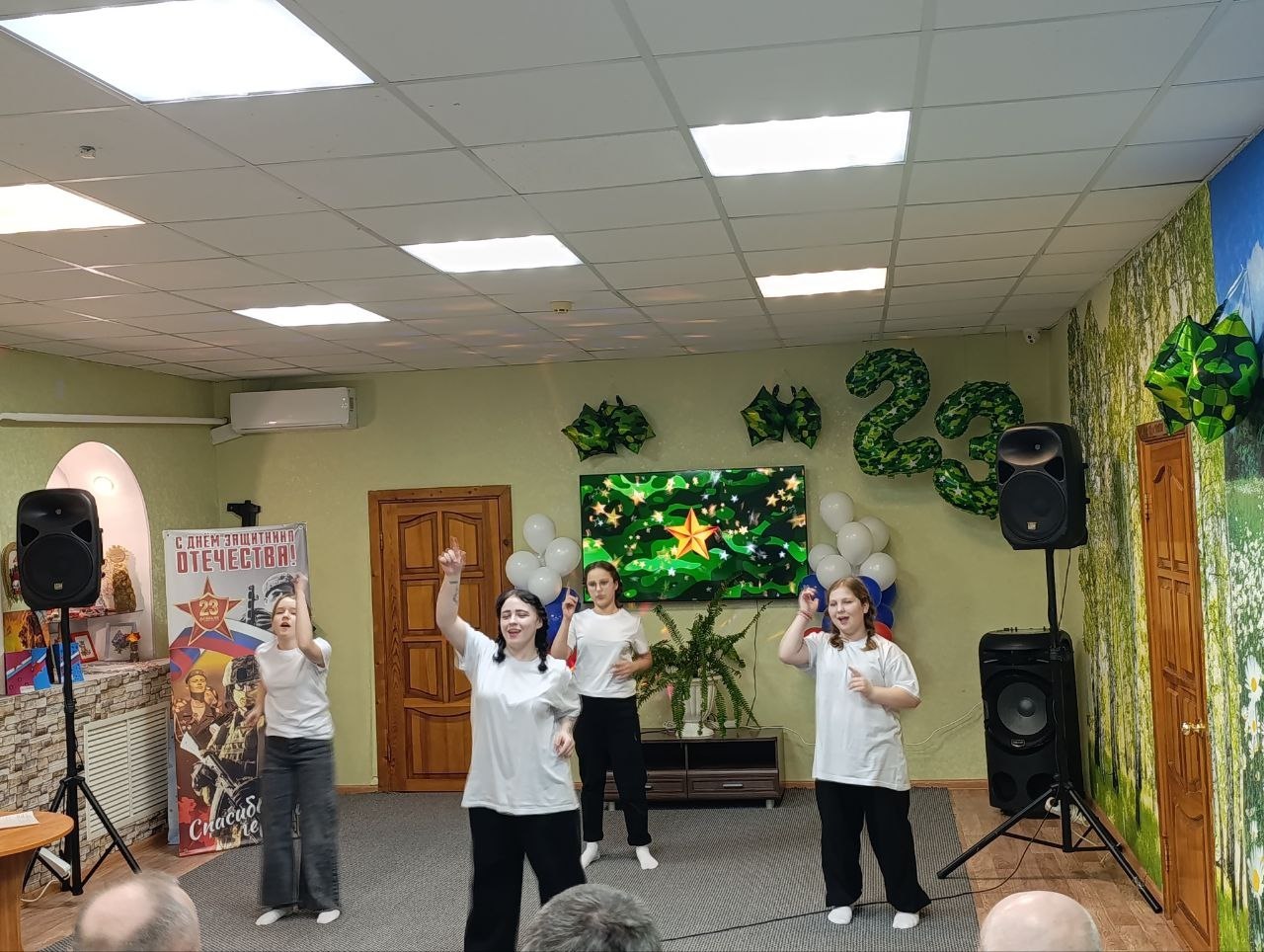 В Щигровском центре социальной помощи семье и детям «Импульс» прошел праздничный концерт, посвященный Дню защитника Отечества В Щигровском центре социальной помощи семье и детям «Импульс» прошел праздничный концерт, посвященный Дню защитника Отечества