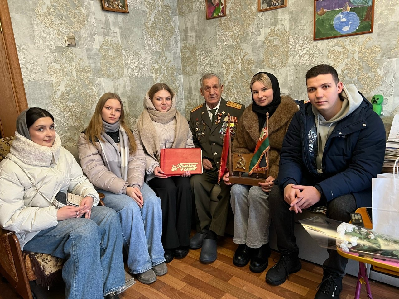 День защитника Отечества - дань уважения ко всем поколениям героев День защитника Отечества - дань уважения ко всем поколениям героев