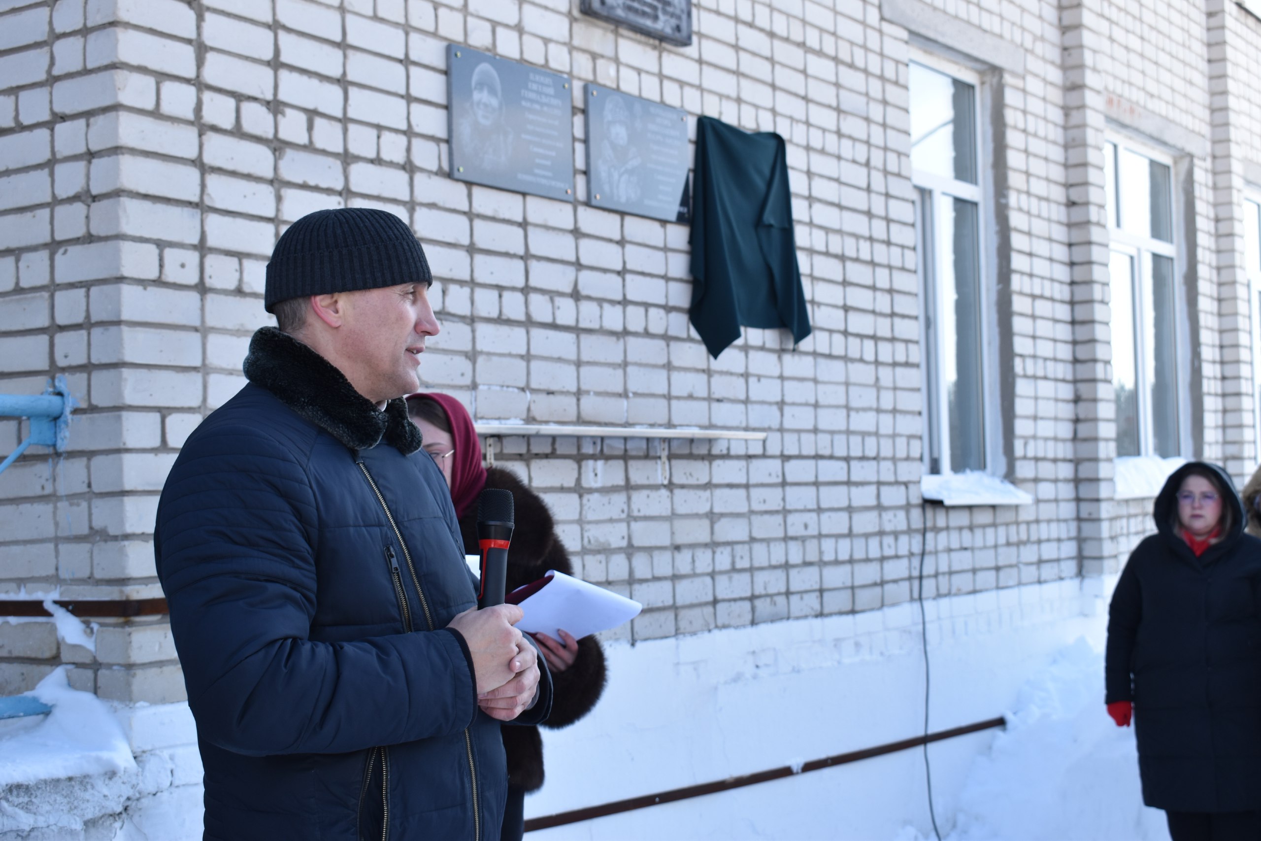 20 февраля на территории Разветьевской школы состоялось торжественное открытие мемориальной доски памяти нашему земляку - Герою Новикову Сергею Михайловичу, погибшему на задании СВО в марте 2025 года 20 февраля на территории Разветьевской школы состоялось торжественное открытие мемориальной доски памяти нашему земляку - Герою Новикову Сергею Михайловичу, погибшему на задании СВО в марте 2025 года