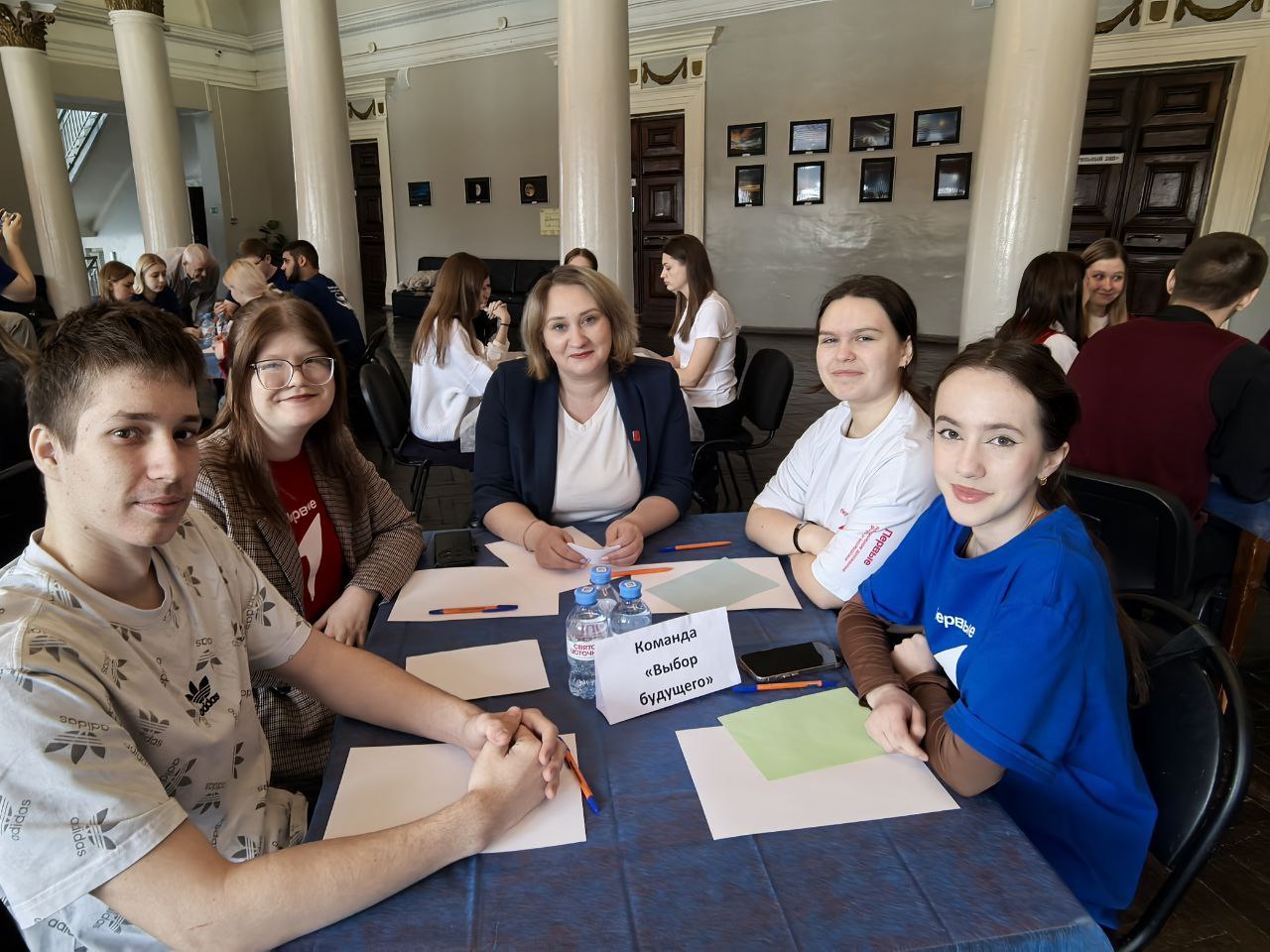 Юрий Астахов: Сегодня в Щиграх было по-настоящему жарко Юрий Астахов: Сегодня в Щиграх было по-настоящему жарко