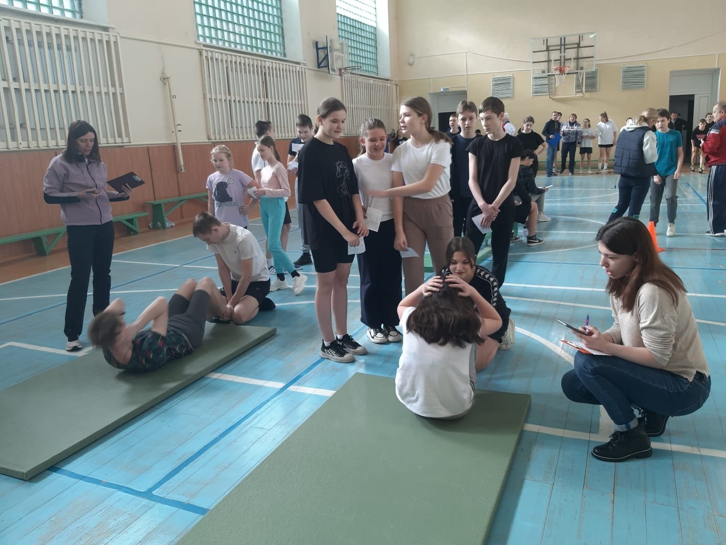 Городской центр по развитию физической культуры и спорта города Железногорска вошел в тройку лучших среди лучших муниципалитетов Курской области по количеству граждан принявших участие в выполнение нормативов комплекса ГТО в... Городской центр по развитию физической культуры и спорта города Железногорска вошел в тройку лучших среди лучших муниципалитетов Курской области по количеству граждан принявших участие в выполнение нормативов комплекса ГТО в...