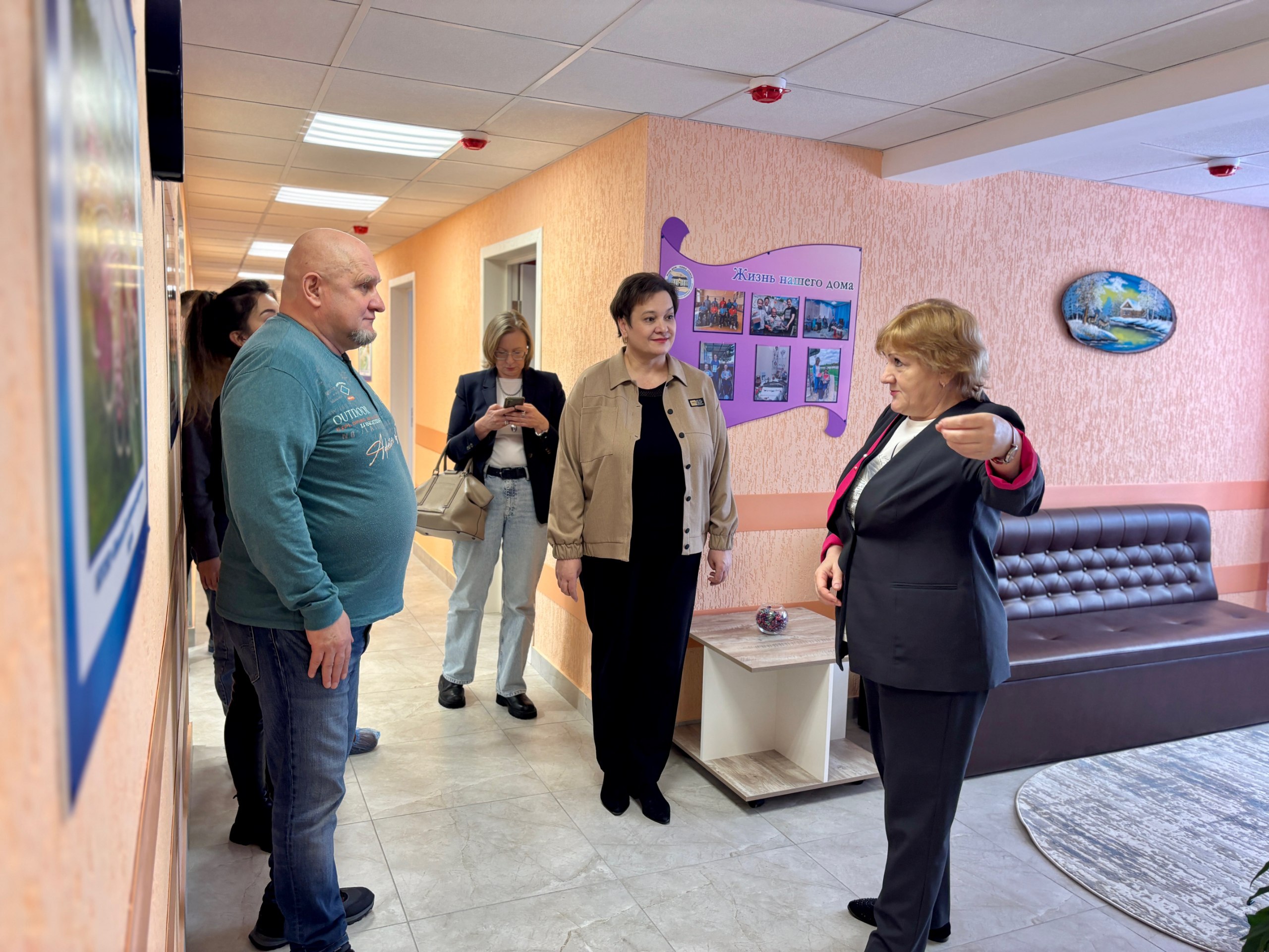 В Обоянском доме социального обслуживания завершен первый этап ремонтных работ, которые проводятся в рамках национального проекта «Семья» В Обоянском доме социального обслуживания завершен первый этап ремонтных работ, которые проводятся в рамках национального проекта «Семья»