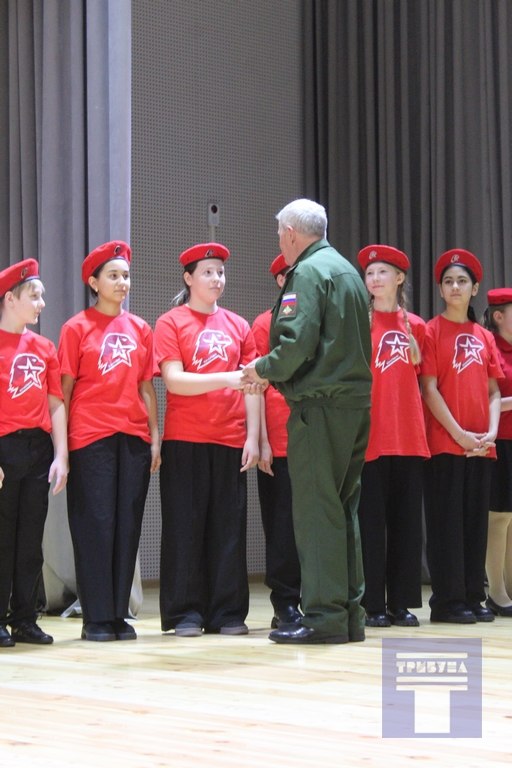 Дмитрий Новиков: Сегодня около 30 конышевских девчонок и мальчишек пополнили ряды Всероссийского детско-юношеского военно-патриотического общественного движения «ЮНАРМИЯ» Дмитрий Новиков: Сегодня около 30 конышевских девчонок и мальчишек пополнили ряды Всероссийского детско-юношеского военно-патриотического общественного движения «ЮНАРМИЯ»