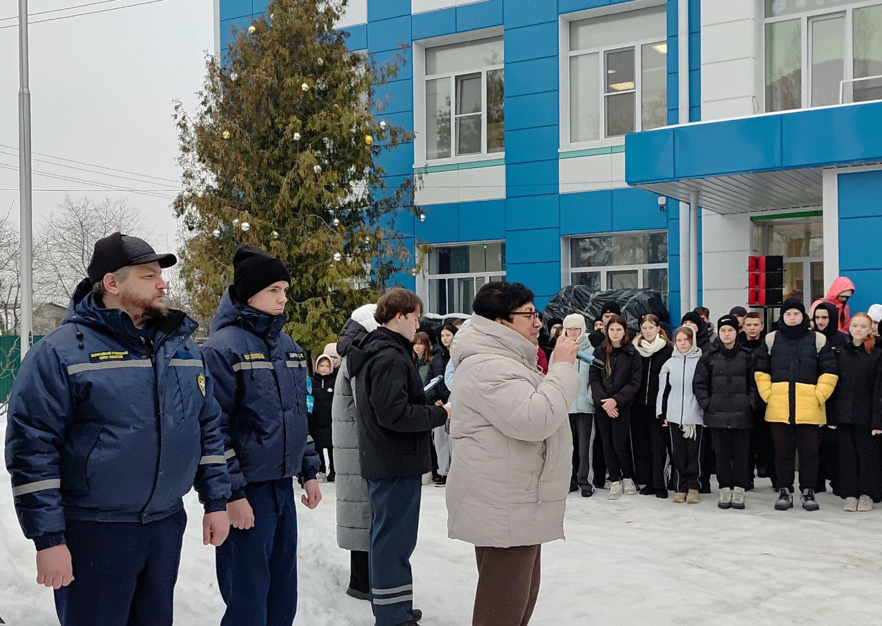 В Курске открыт форум «Кадетство – выбор молодых!» В Курске открыт форум «Кадетство – выбор молодых!»