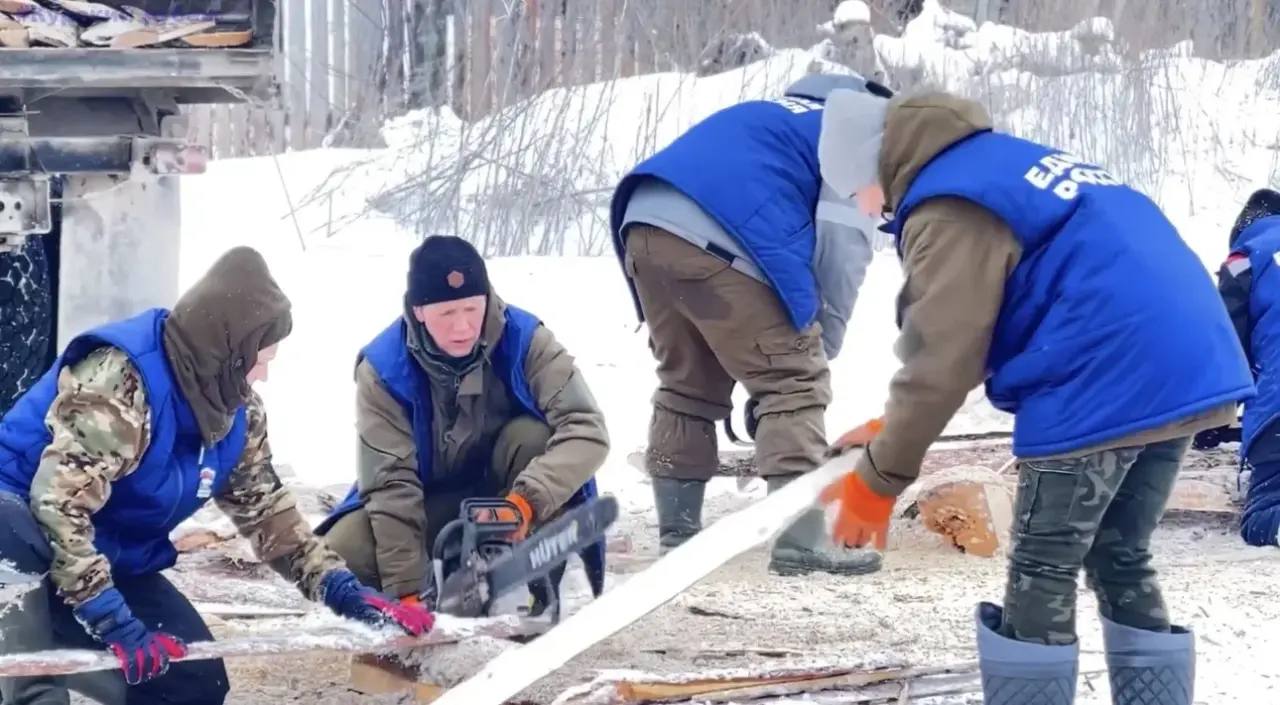 Игорь Кастюкевич: 98 домов, 6 социальных обьектов, 52 двора удалось восстановить волонтерам Единой России в Курском приграничье Игорь Кастюкевич: 98 домов, 6 социальных обьектов, 52 двора удалось восстановить волонтерам Единой России в Курском приграничье