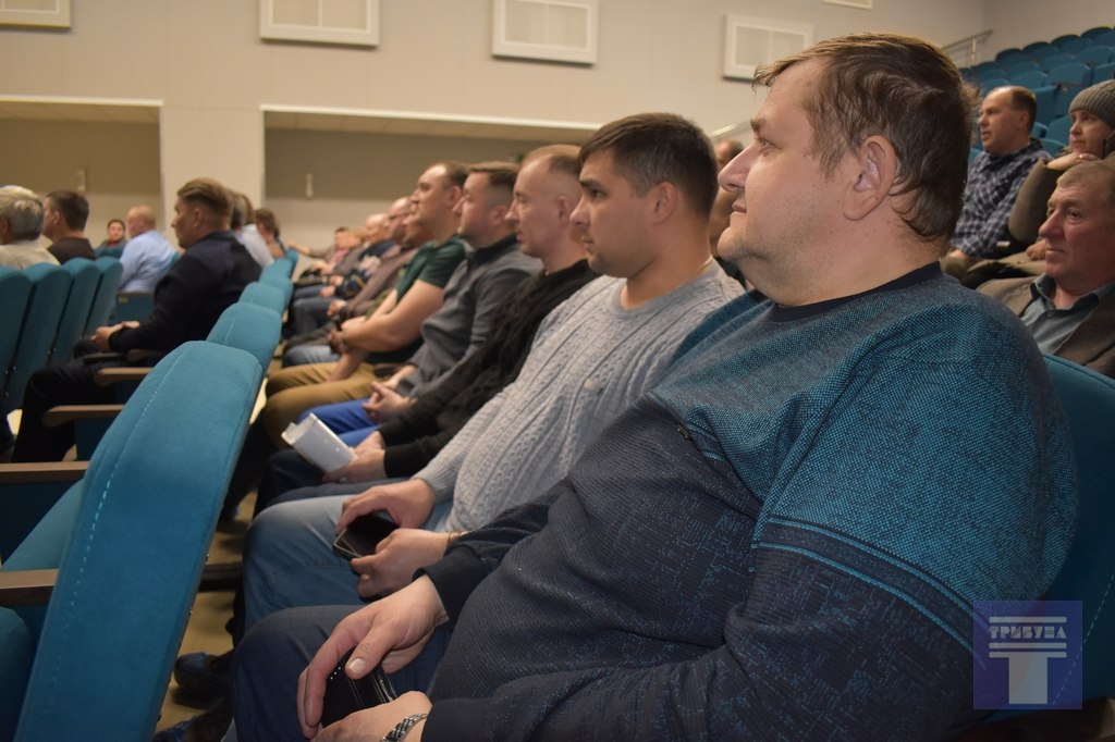 Дмитрий Новиков: Сегодня бойцы инженерно-саперного батальона бригады «БАРС-Курск» провели встречу с представителями учреждений, организаций и предприятий Конышевского района Дмитрий Новиков: Сегодня бойцы инженерно-саперного батальона бригады «БАРС-Курск» провели встречу с представителями учреждений, организаций и предприятий Конышевского района