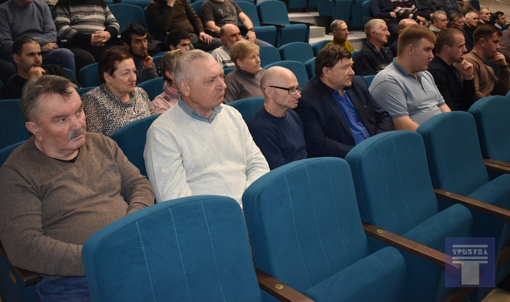 Дмитрий Новиков: Сегодня бойцы инженерно-саперного батальона бригады «БАРС-Курск» провели встречу с представителями учреждений, организаций и предприятий Конышевского района Дмитрий Новиков: Сегодня бойцы инженерно-саперного батальона бригады «БАРС-Курск» провели встречу с представителями учреждений, организаций и предприятий Конышевского района