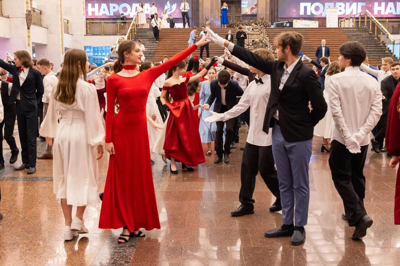 Стартовал прием заявок на Всероссийский проект «Бал амбассадоров Профессионалитета»