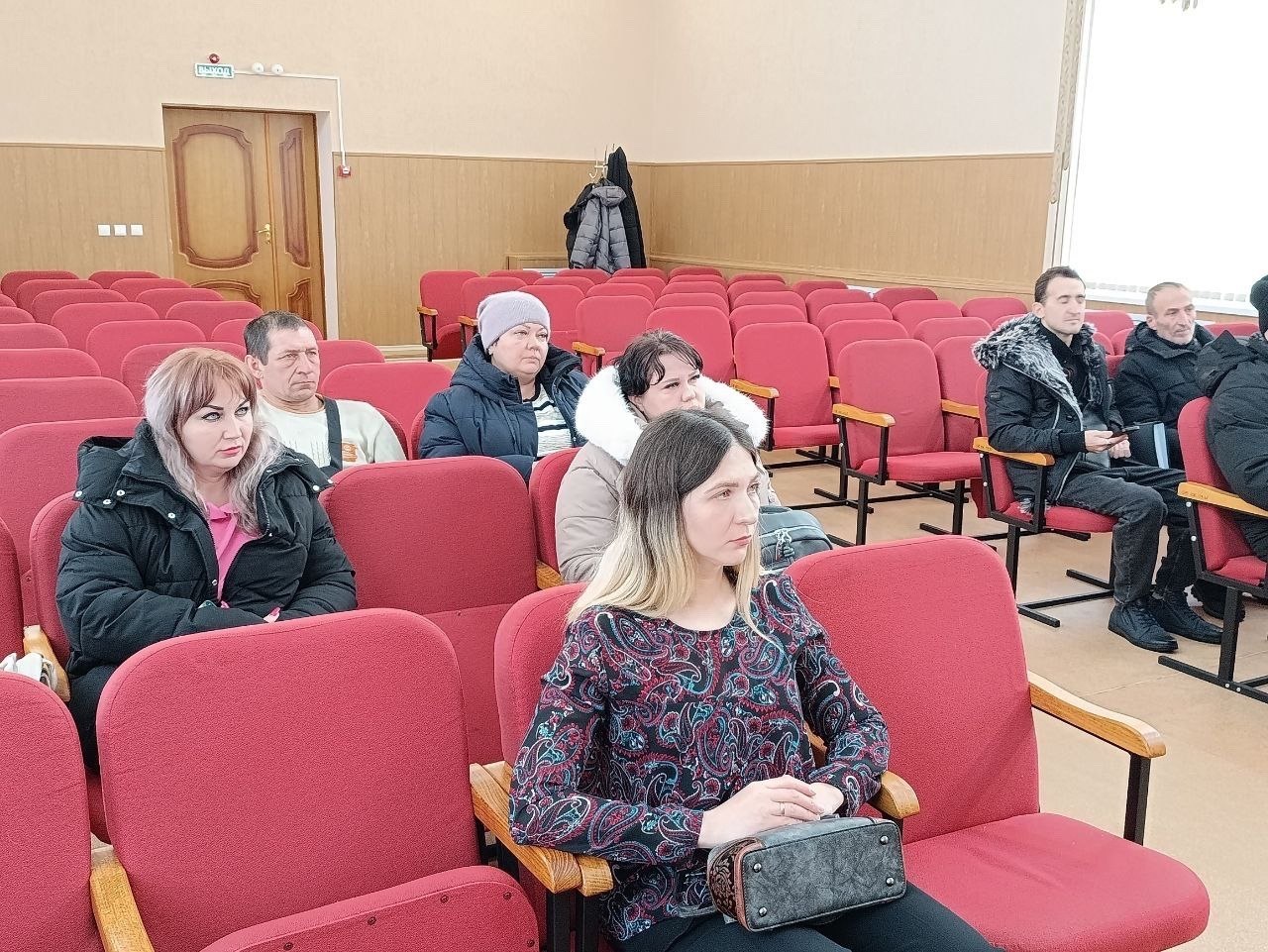 Поддержка Героев: в Черемисиновском кадровом центре прошла консультация для участников СВО и членов их семей Поддержка Героев: в Черемисиновском кадровом центре прошла консультация для участников СВО и членов их семей