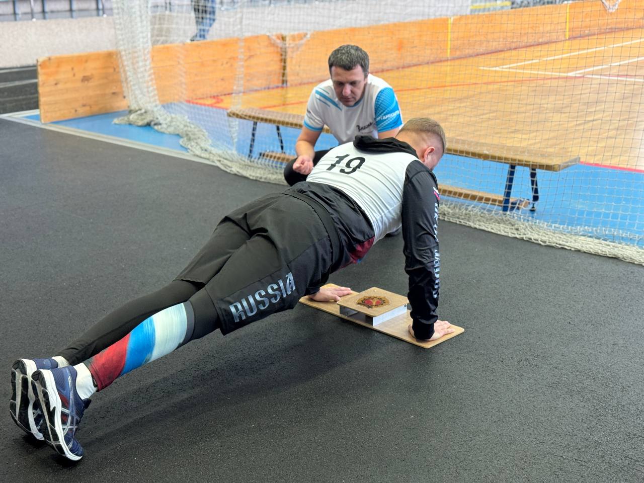 В Железногорске сотрудники полиции выполнили нормативы Всероссийского физкультурно-спортивного комплекса «Готов к труду и обороне» (ГТО) В Железногорске сотрудники полиции выполнили нормативы Всероссийского физкультурно-спортивного комплекса «Готов к труду и обороне» (ГТО)