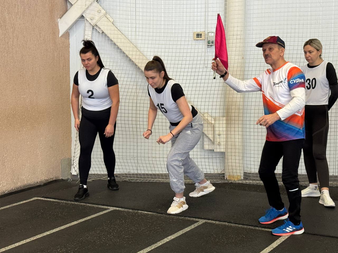 В Железногорске сотрудники полиции выполнили нормативы Всероссийского физкультурно-спортивного комплекса «Готов к труду и обороне» (ГТО) В Железногорске сотрудники полиции выполнили нормативы Всероссийского физкультурно-спортивного комплекса «Готов к труду и обороне» (ГТО)