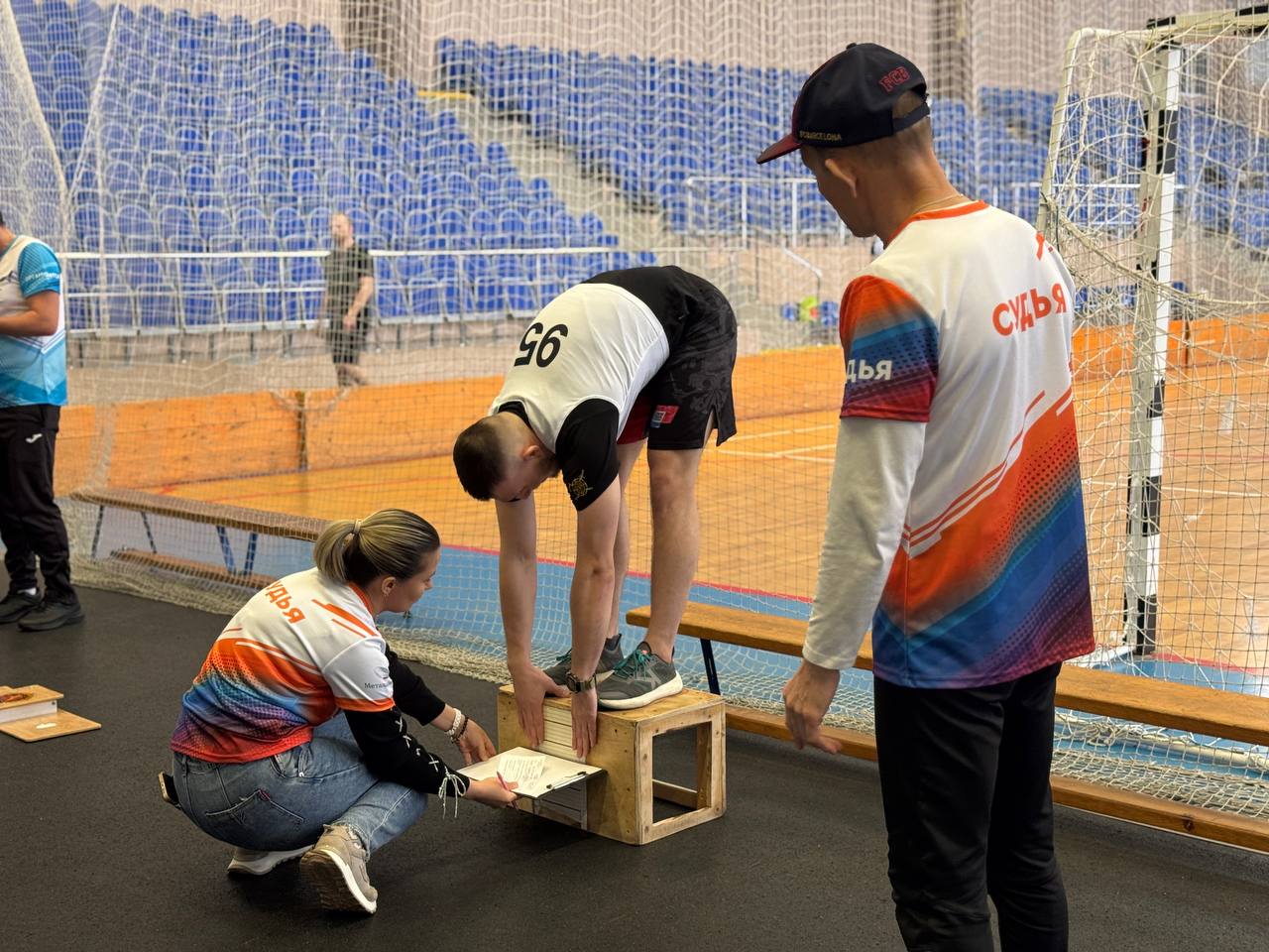 В Железногорске сотрудники полиции выполнили нормативы Всероссийского физкультурно-спортивного комплекса «Готов к труду и обороне» (ГТО) В Железногорске сотрудники полиции выполнили нормативы Всероссийского физкультурно-спортивного комплекса «Готов к труду и обороне» (ГТО)