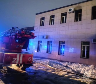 Курские огнеборцы ликвидировали пожар в административном здании на улице Энгельса