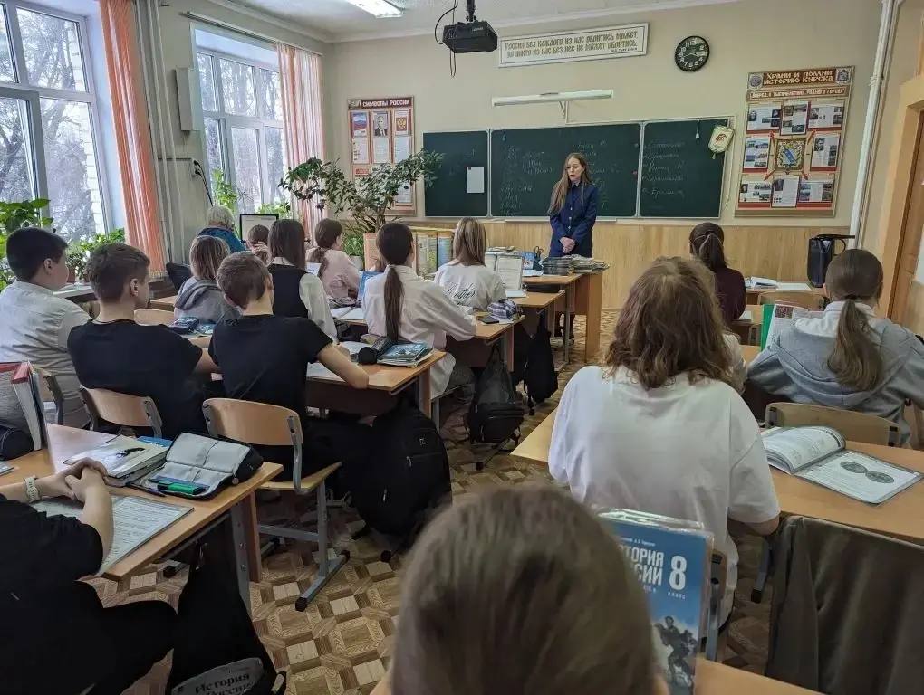 Прокуратура Центрального округа г. Курска проводит профилактическую работу в образовательных организациях Прокуратура Центрального округа г. Курска проводит профилактическую работу в образовательных организациях