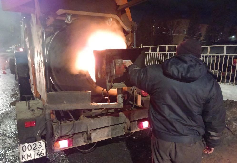 Подрядчик провел ямочный ремонт дороги, ведущей к областной больнице Подрядчик провел ямочный ремонт дороги, ведущей к областной больнице