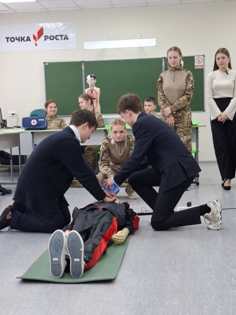 В рамках реализации национального проекта «Молодежь и дети», в целях формирования у школьников инициативы, самостоятельности, мотивации к целенаправленной социально значимой деятельности, а также организации методической... В рамках реализации национального проекта «Молодежь и дети», в целях формирования у школьников инициативы, самостоятельности, мотивации к целенаправленной социально значимой деятельности, а также организации методической...