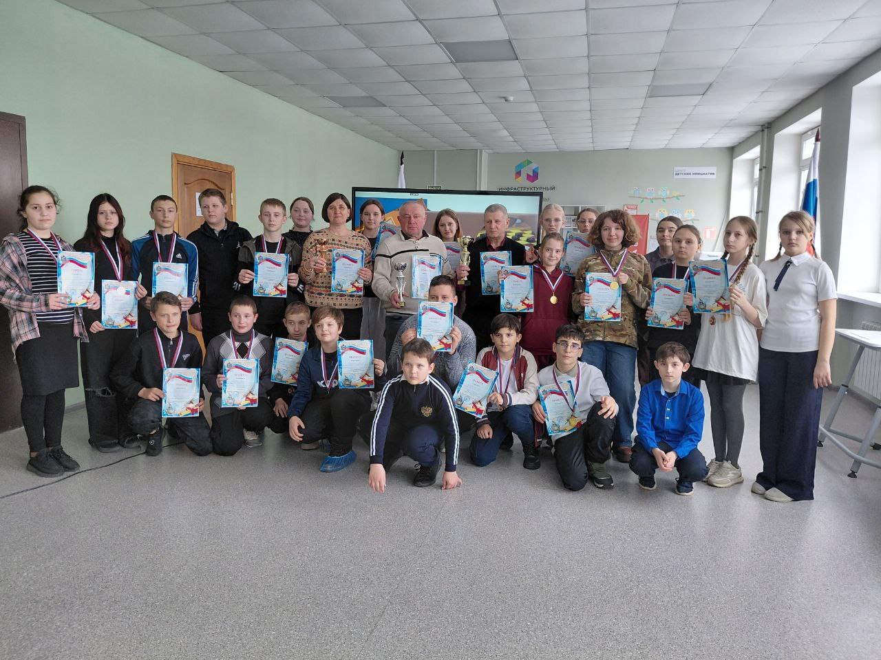 Геннадий Енютин: 4 марта на базе Шумаковской школы Солнцевского района прошёл областной турнир по русским шашкам среди школьников «Дружба»