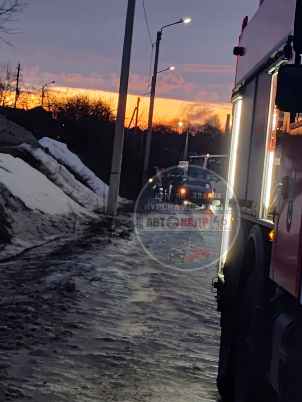 Утром в Курском районе водитель иномарки протаранил опору ЛЭП Утром в Курском районе водитель иномарки протаранил опору ЛЭП